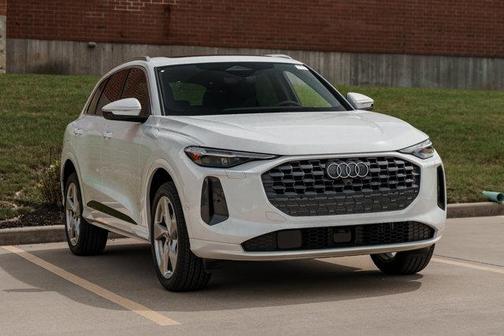 2025 Audi Q5 Premium Plus