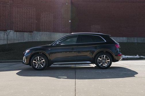 2023 Audi Q5 45 S line Premium Plus