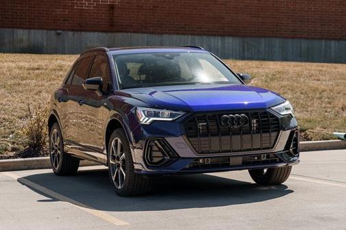 2025 Audi Q3 45 S line Premium Plus