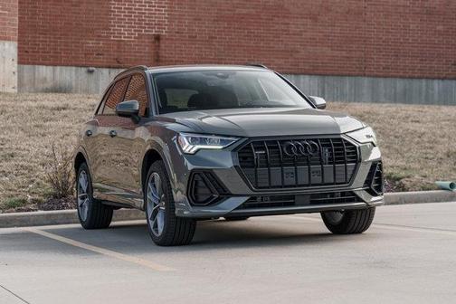 2025 Audi Q3 Premium 45 TFSI S line quattro Tiptronic