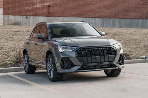 2025 Audi Q3 Premium 45 TFSI S line quattro Tiptronic