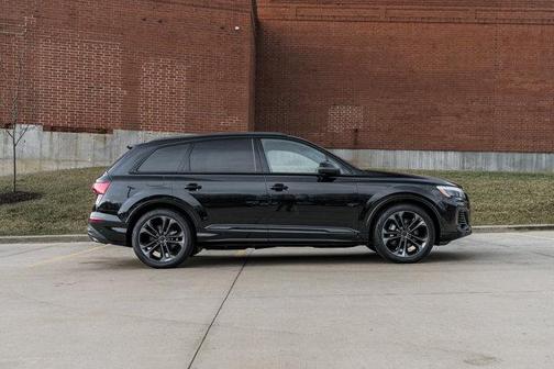 2026 Audi Q7 55 Premium Plus