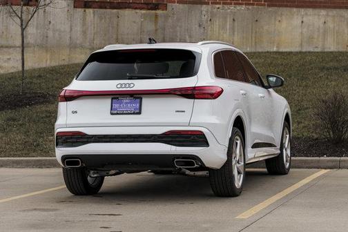 2025 Audi Q5 Premium Plus TFSI quattro S tronic
