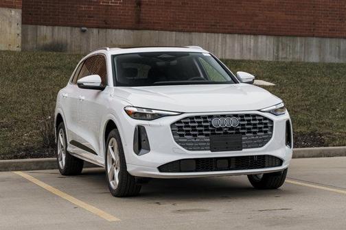 2025 Audi Q5 Premium Plus TFSI quattro S tronic