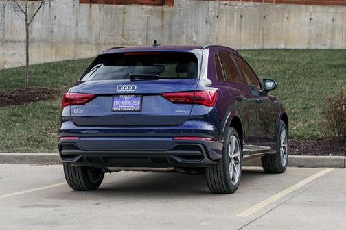 2025 Audi Q3 Premium 45 TFSI S line quattro Tiptronic