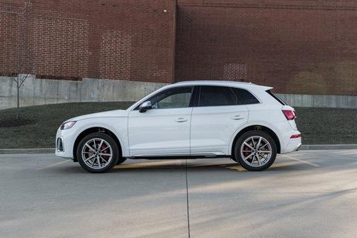 2025 Audi SQ5 3.0T Premium Plus