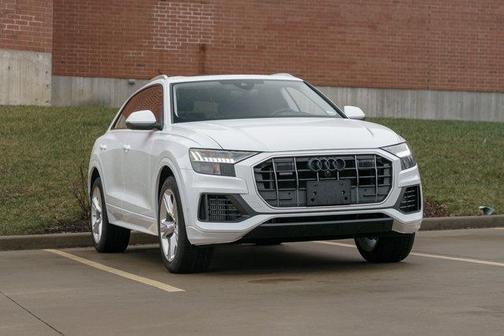 2023 Audi Q8 55 Premium