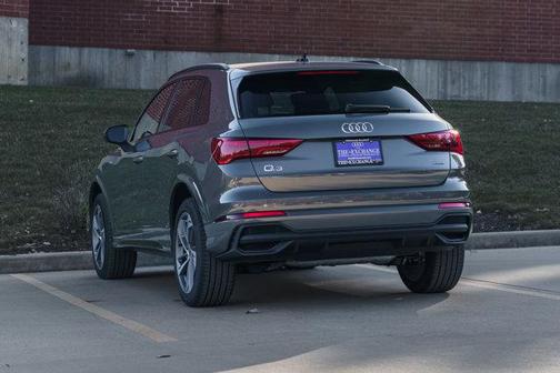 2025 Audi Q3 Premium 45 TFSI S line quattro Tiptronic