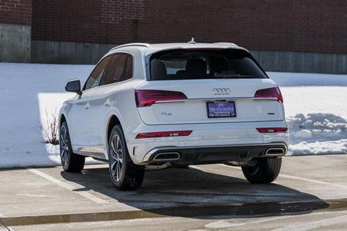 2023 Audi Q5 45 S line Premium Plus