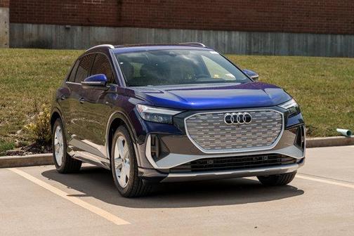 2025 Audi Q4 e-tron Premium Plus 55 quattro