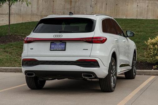 2025 Audi Q5 Premium