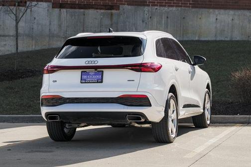 2025 Audi Q5 Premium Plus TFSI quattro S tronic