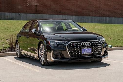 2022 Audi S8 4.0T