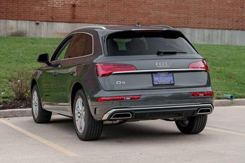 2024 Audi Q5 45 S line Premium