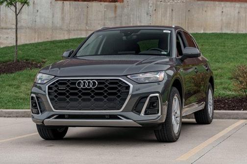 2024 Audi Q5 45 S line Premium