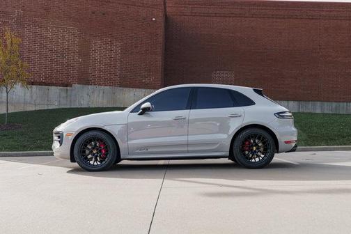 2021 Porsche Macan GTS