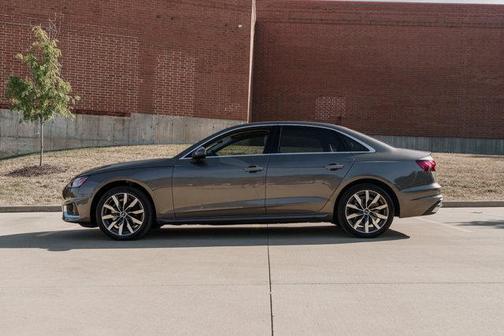 2022 Audi A4 40 Premium
