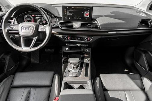 2024 Audi Q5 45 S line Premium Plus