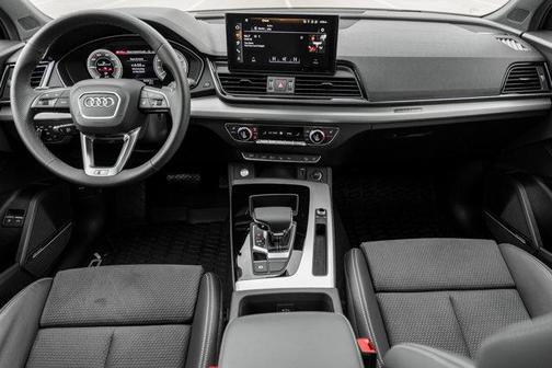 2024 Audi Q5 55 S line Prestige