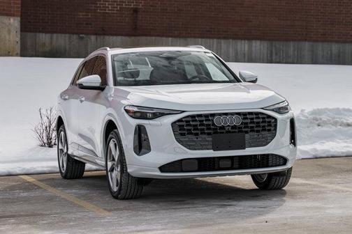 2025 Audi Q5 Premium Plus TFSI quattro S tronic