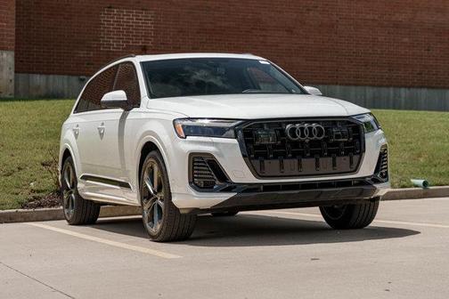 2025 Audi Q7 55 Premium Plus