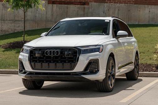 2025 Audi Q7 55 Premium Plus
