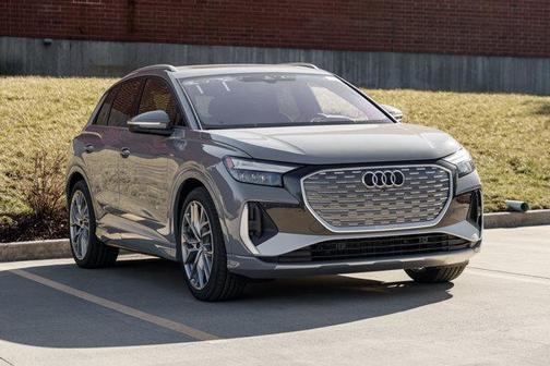 2025 Audi Q4 e-tron Premium Plus 55 quattro