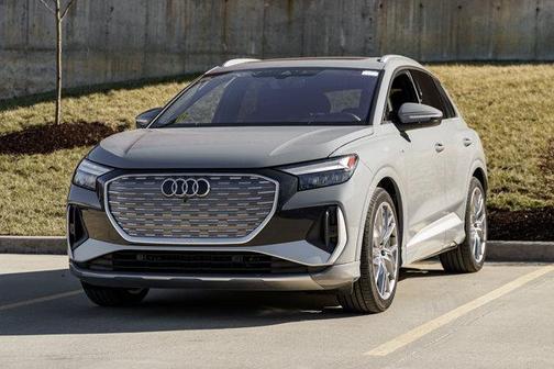 2025 Audi Q4 e-tron Premium Plus 55 quattro