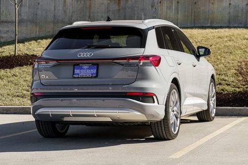 2025 Audi Q4 e-tron Premium Plus 55 quattro