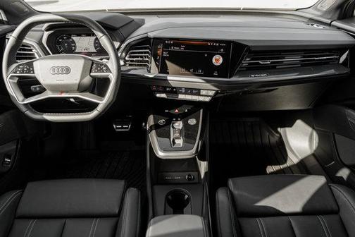 2025 Audi Q4 e-tron Premium Plus 55 quattro