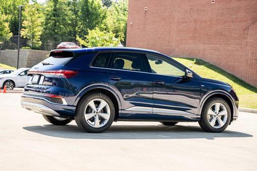 2024 Audi Q4 e-tron 55