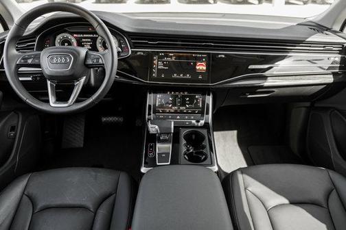 2024 Audi Q7 55 Premium