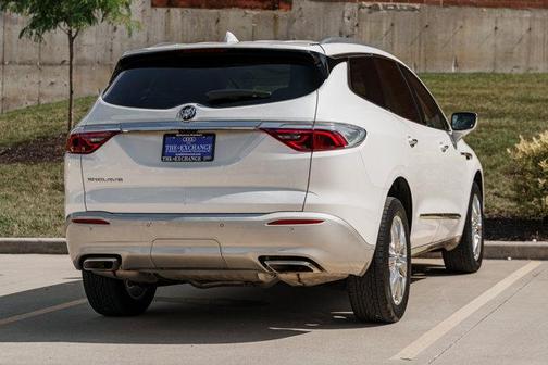 2022 Buick Enclave FWD Essence