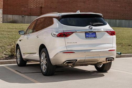 2022 Buick Enclave FWD Essence