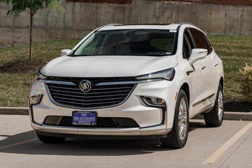 2022 Buick Enclave FWD Essence