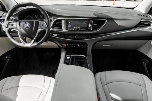 2022 Buick Enclave FWD Essence
