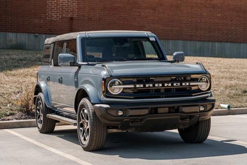2023 Ford Bronco Outer Banks
