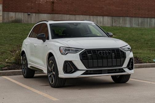 2025 Audi Q3 45 S line Premium Plus
