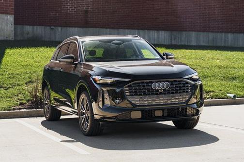 2025 Audi Q5 Premium Plus