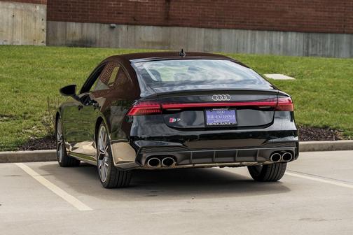 Mythos Black Metallic 2024 Audi S7 Prestige TFSI quattro Tiptronic