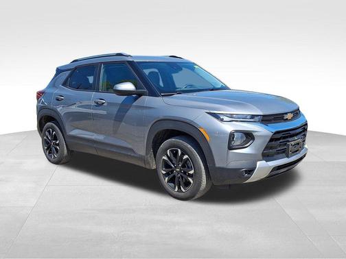 Sterling Gray Metallic 2023 Chevrolet Trailblazer LT
