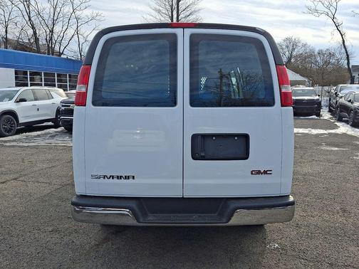 2024 GMC Savana 2500 Work Van