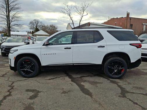 2024 Chevrolet Traverse Premier
