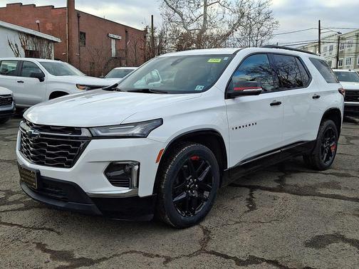 2024 Chevrolet Traverse Premier