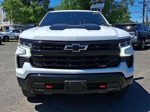 Summit White 2024 Chevrolet Silverado 1500 LT Trail Boss