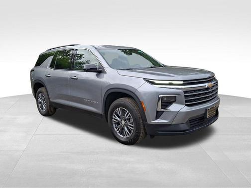 Sterling Gray Metallic 2026 Chevrolet Traverse LT