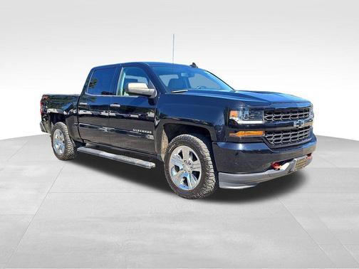 2018 Chevrolet Silverado 1500 Custom