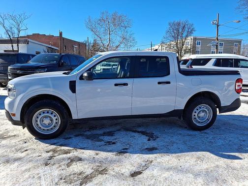 2023 Ford Maverick XL