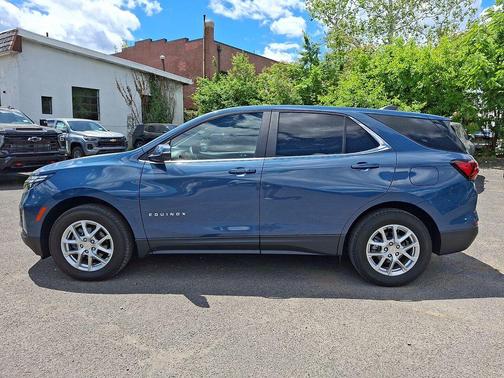 Lakeshore Blue Metallic 2024 Chevrolet Equinox 1LT
