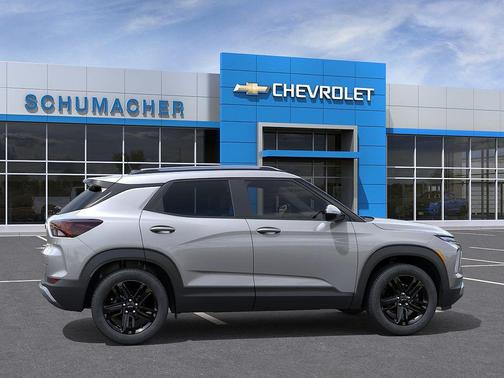 Sterling Gray Metallic 2026 Chevrolet Trailblazer LT
